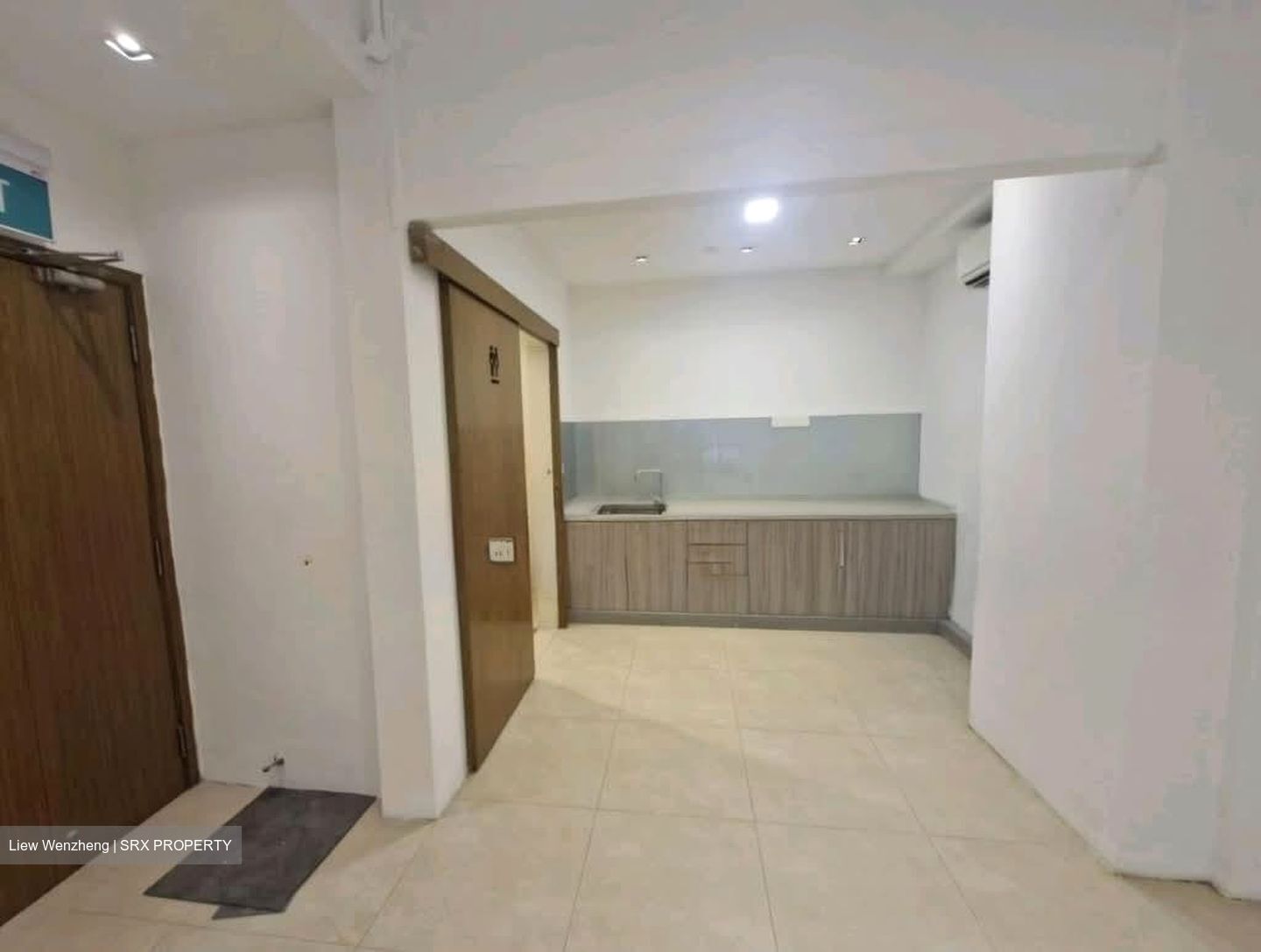 Serangoon Road (D8), Shop House #563182021